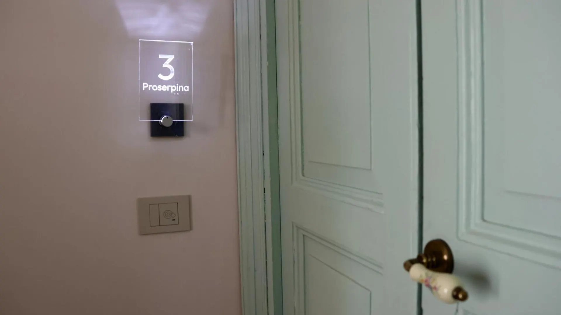 קטאניה Holiday Lux Boutique Room 0*,  איטליה