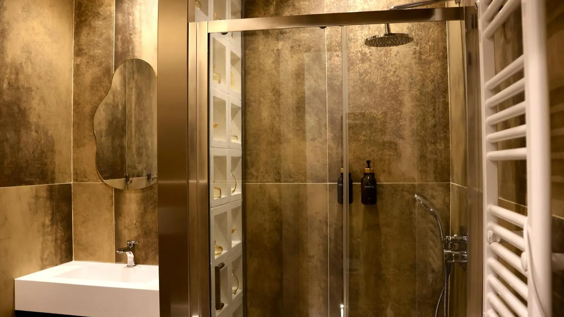 קטאניה Holiday Lux Boutique Room לינה וארוחת בוקר